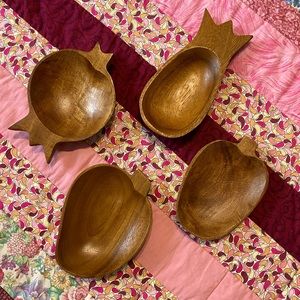 MCM vintage Fruit Shaped Wooden Bowl/dishes (Set of 4)